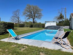 Beautiful Holiday Home With Swimming Pool