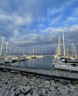 Holiday Apartment With the Sound of the sea