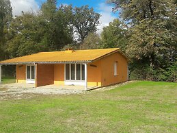 Beautiful Gite With Terrace in Sauze-vaussais