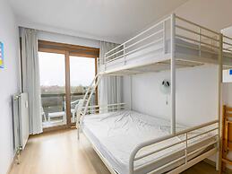 Apartment With Spacious Living Room