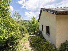 Inviting Holiday Home in Miremont With Garden