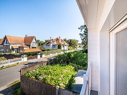 Villa Laury Luxurious in a Quiet Location