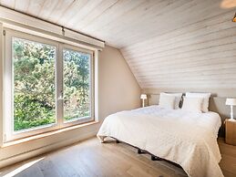 Villa Laury Luxurious in a Quiet Location