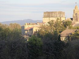Scenic Villa With View of the Gardon River