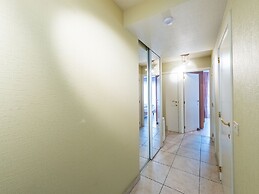 Apartment on the First Floor for Family