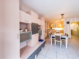 Apartment on the First Floor for Family