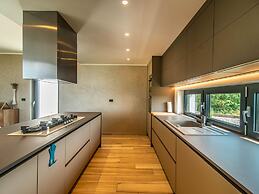 Luxury Villa With Pool and sea View