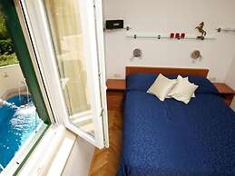 Adorable Villa With Swimming Pool and sea View