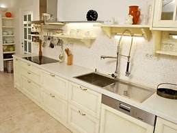 Adorable Villa With Swimming Pool and sea View