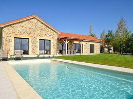 Holiday Home Near Saint-medard-d'excideuil