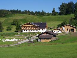 Holiday Apartment Almstuberl