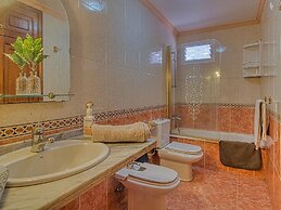 Apartment With Magnificent sea Views