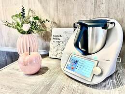 Meadow Piece of Modern Retreat