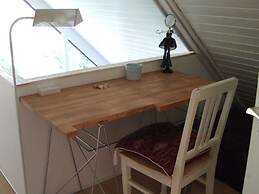 Peaceful Haven by the sea Modern Retreat