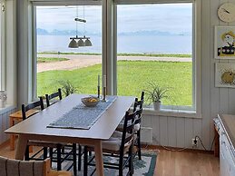 5 Person Holiday Home in Melbu-by Traum