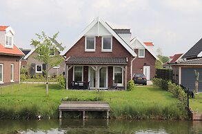 Beautiful Holiday Home With Sauna Near Rotterdam
