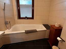 Habel Modern Retreat