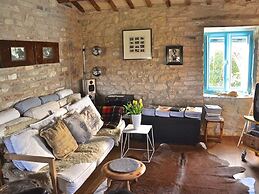 Lovely Apartment in Ripatransone