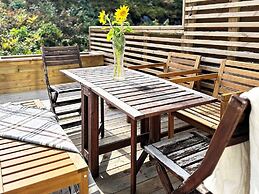 6 Person Holiday Home in Vikbolandet-by Traum