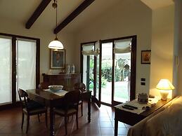 Exclusive Villa Dipped in a Wide Private Park, big Pool, on the Garda 