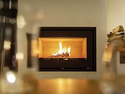 Thatched Villa With Sauna and Fireplace