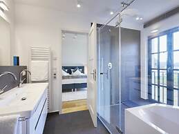 Thatched Villa With Sauna and Fireplace