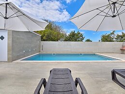 Modern Villa With Private Hydromassage Pool