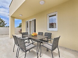 Modern Villa With Private Hydromassage Pool