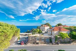 Apartment Luce Royal - One Bedroom Apartment With Balcony and Sea View