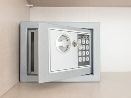 Apartment Luce Royal - One Bedroom Apartment With Balcony and Sea View