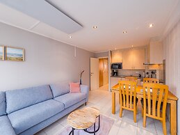 Apartment on 8th Floor With Kitchen