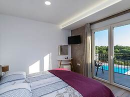 Villa Gloria Comfortable Holiday Residence