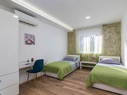 Villa Gloria Comfortable Holiday Residence