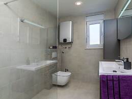 Villa Gloria Comfortable Holiday Residence