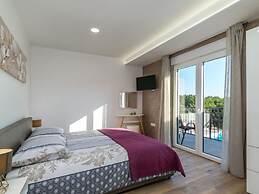 Villa Gloria Comfortable Holiday Residence