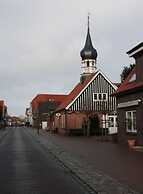 Red Sand Modern Retreat