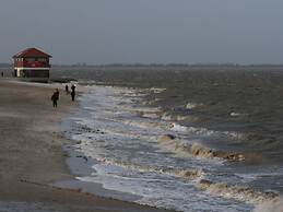 Red Sand Modern Retreat