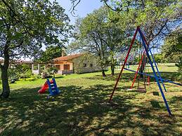 Villa Emanuel Comfortable Holiday Residence