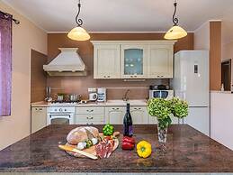 Villa Emanuel Comfortable Holiday Residence