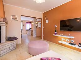 Villa Emanuel Comfortable Holiday Residence