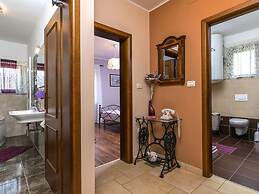 Villa Emanuel Comfortable Holiday Residence