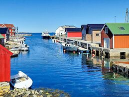 8 Person Holiday Home in Hellesoy-by Traum