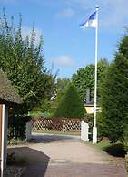 Captain House South Cats 8