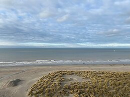 Apartment in Nieuwpoort With Garden