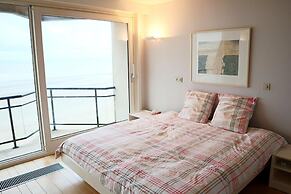 Apartment in Nieuwpoort With sea View