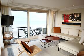 Apartment in Nieuwpoort With sea View