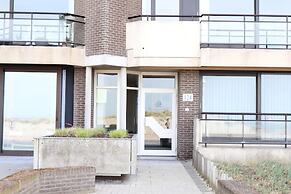 Apartment in Nieuwpoort With sea View