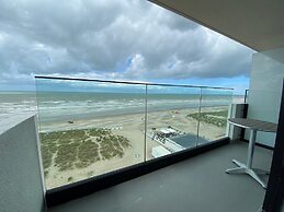 Apartment in Nieuwpoort With sea View