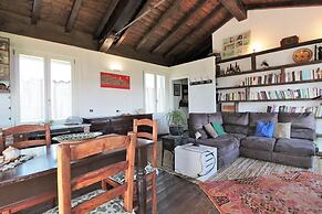 Spacious Hillstay, Piedmont