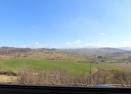 Spacious Hillstay, Piedmont